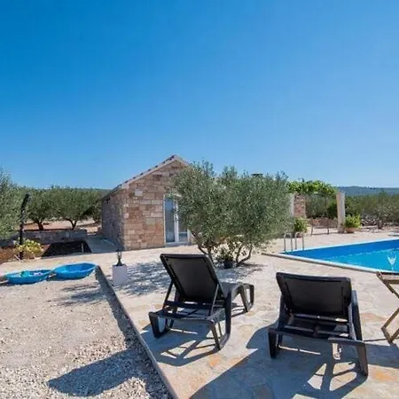 My Summer House - Two-bedroom With Private Pool And Terrace - St Villa